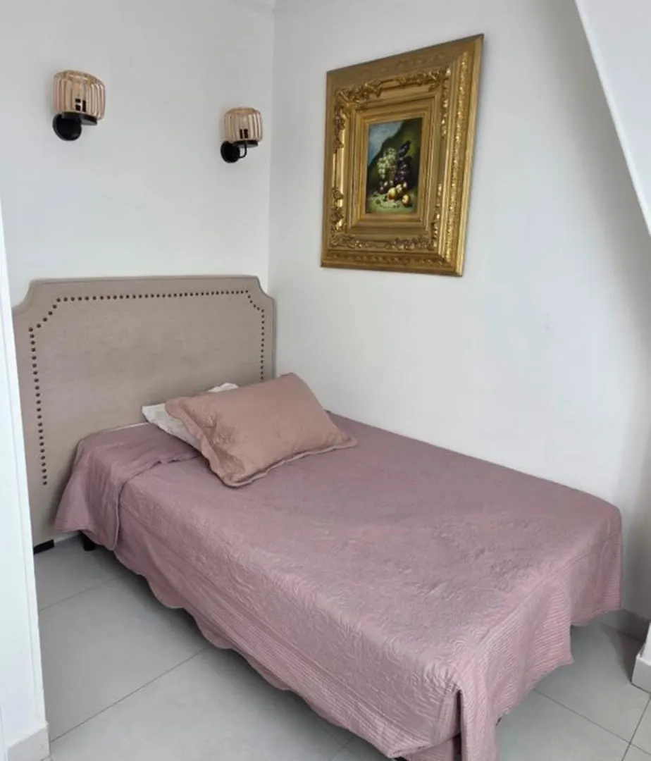 Camelia Prestige - Place De La Nation Hotel