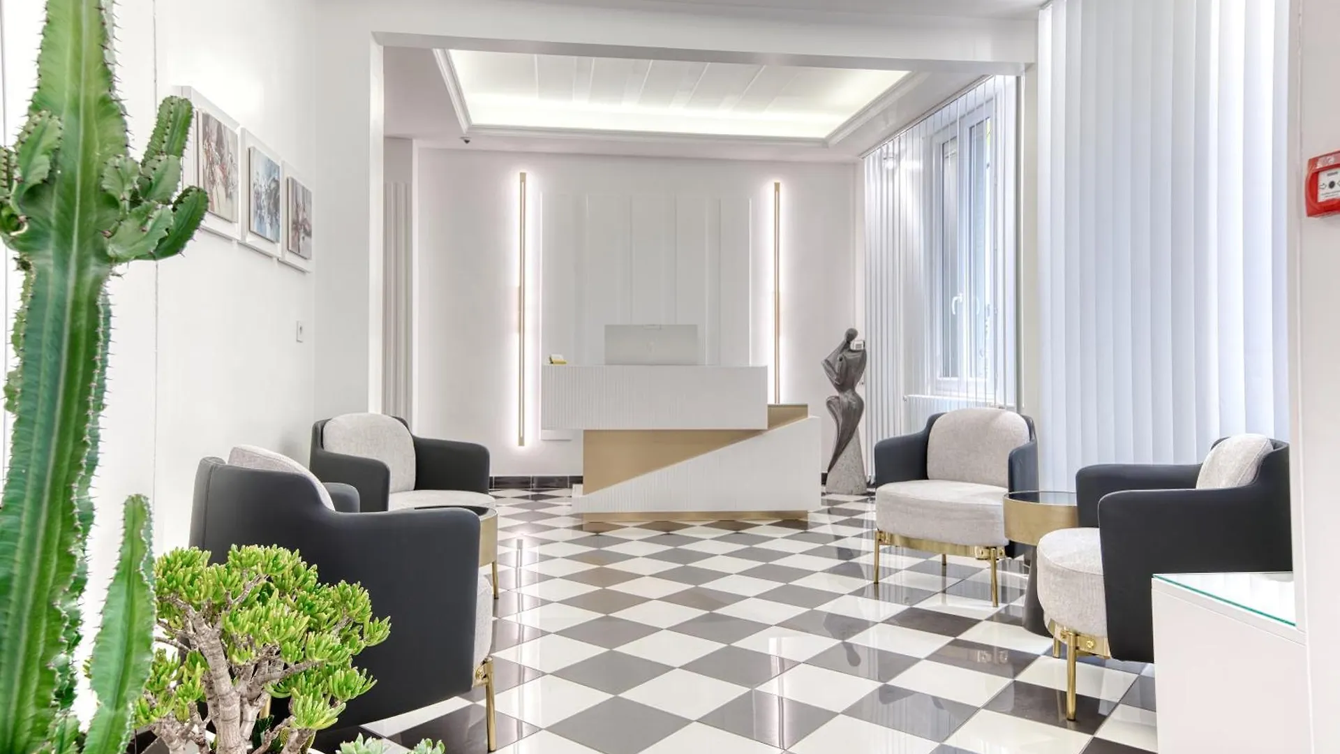 Camelia Prestige - Place De La Nation 2*